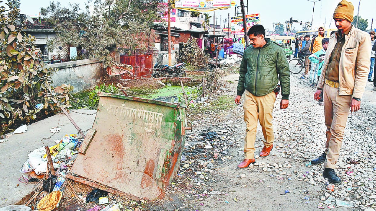 Fetus found in dustbin near hospital in Gorakhpur