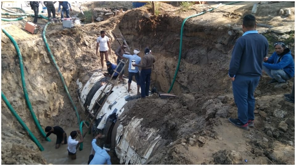 Jaipur pipeline leak did not improve after three days Rajasthan News