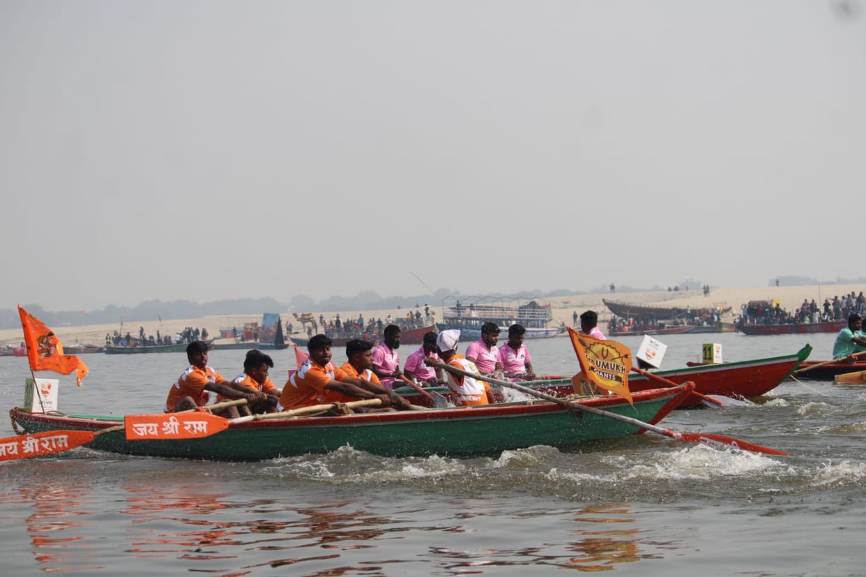 Kashi Boat Race in pictures inaugurated by Divisional Commissioner Kaushalraj Sharma and MLA Neelkanth Tiwari