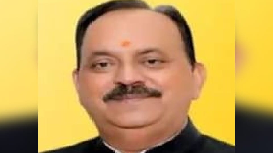 Controversy between MLC and former District Panchayat member in Tilak ceremony in Shahjahanpur
