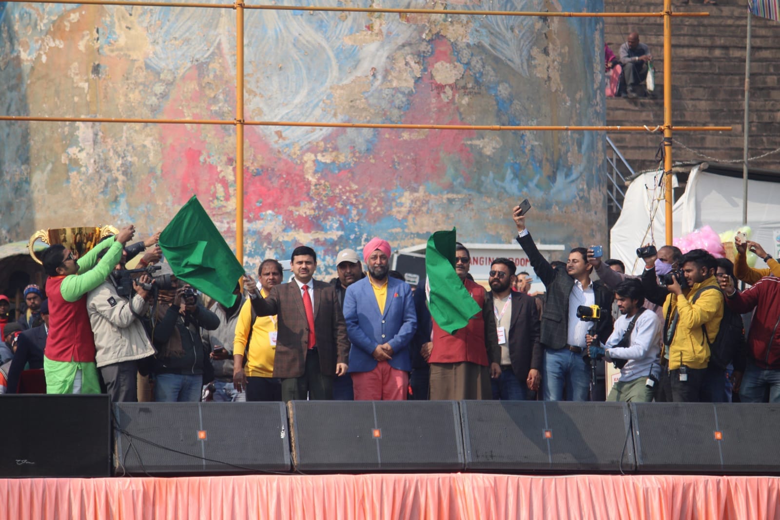 Kashi Boat Race in pictures inaugurated by Divisional Commissioner Kaushalraj Sharma and MLA Neelkanth Tiwari