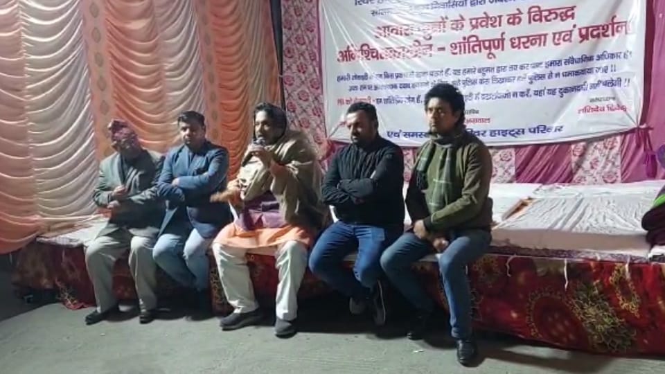 Ghaziabad Stray dogs of Delhi being entered in Ghaziabad society