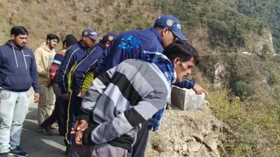 Uttarakhand tehri Car accident News:  man died during going for distribute wedding card of his son