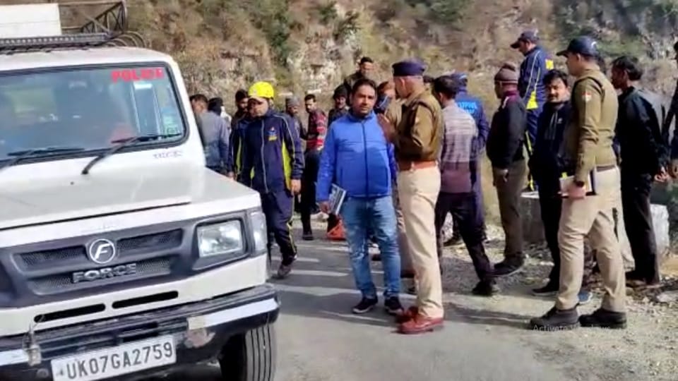 Uttarakhand tehri Car accident News:  man died during going for distribute wedding card of his son