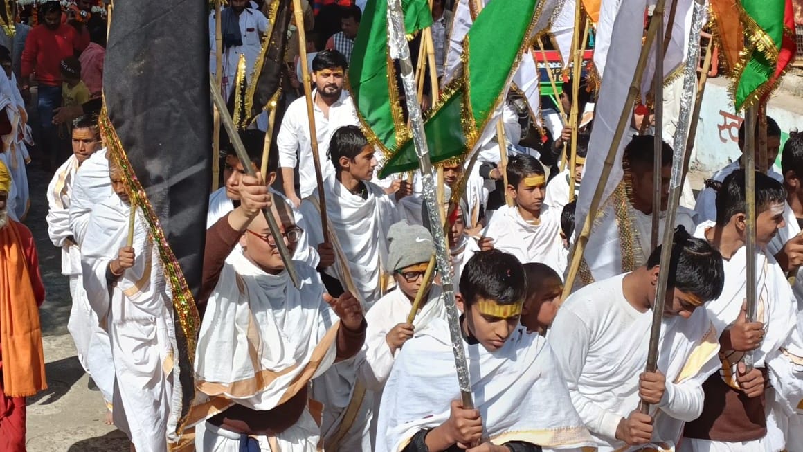 Surya Dev's ride reached Shani's house with Dhol Tashe