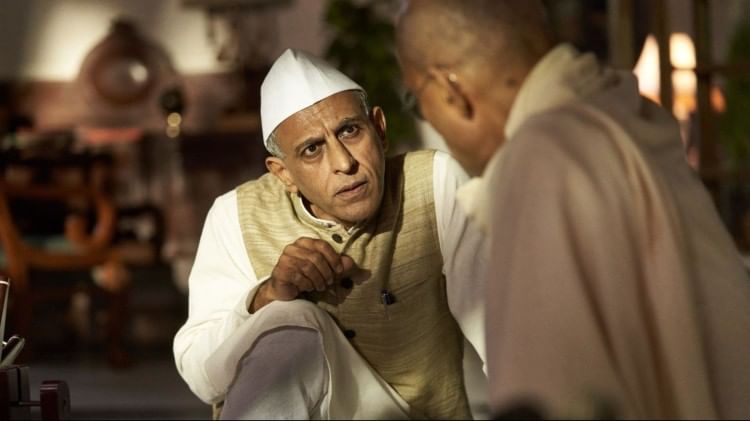 गांधी संगीता हरामजादी पगली की दोनों बहु सोनल और सोनालिका की सर्किट चूतें एक युद्ध