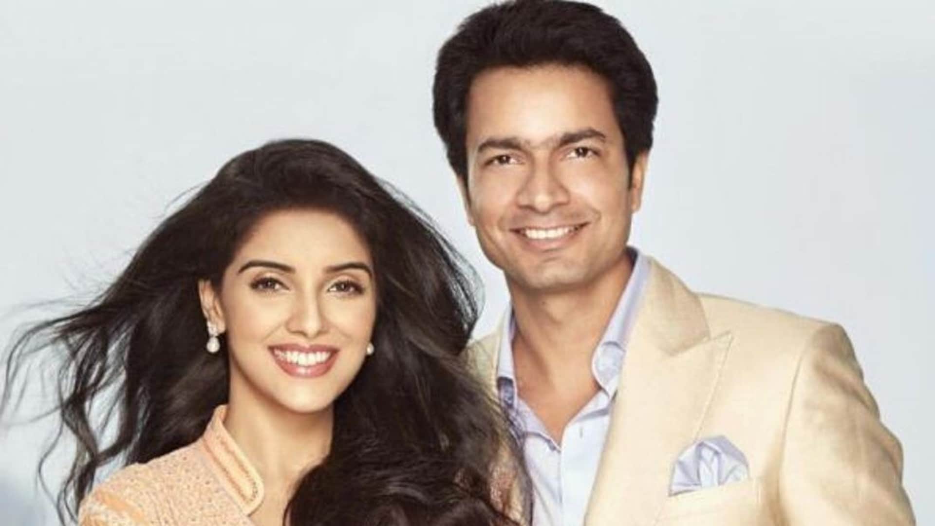 Asin Thottumkal Rahul Sharma Wedding Anniversary Know about their Love Story