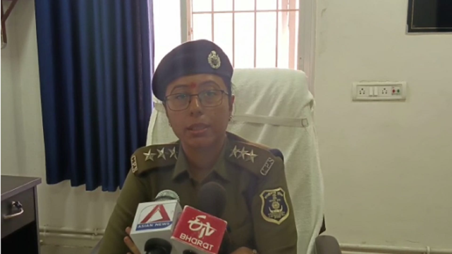 character suspicion husband killed his wife by strangulation in balod