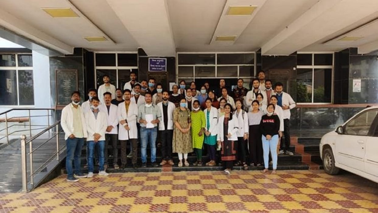 junior doctors on strike from tomorrow in chhattisgarh bastar division