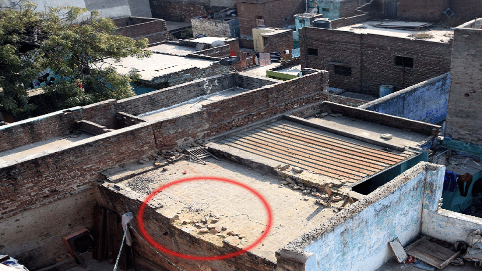 Tense silence seen after stone pelting in Aligarh Sarai Sultani