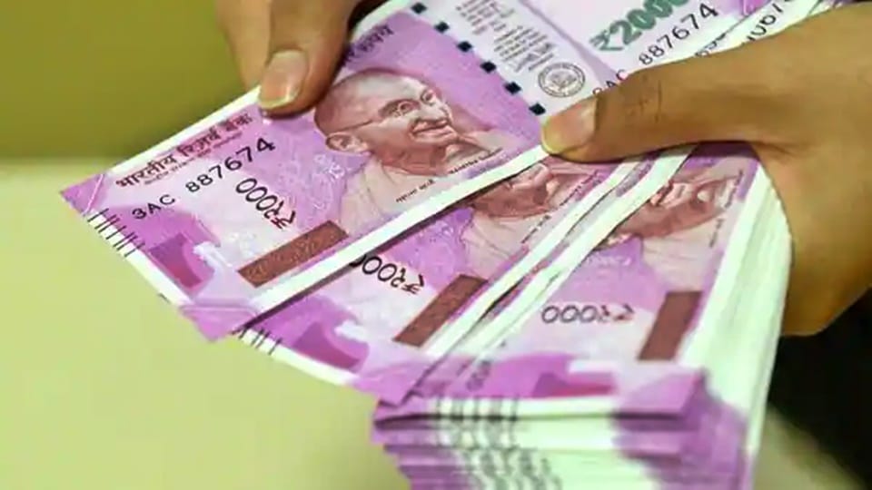 Government will not be able to meet even the revised disinvestment target