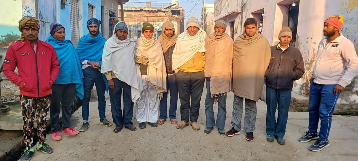 Baghpat News: Troubled by the terror of monkeys, villagers warned of agitation