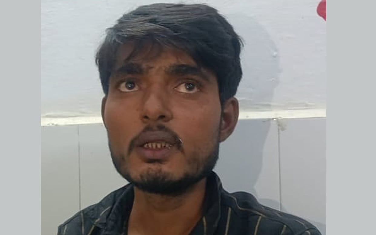The condition of the youth worsened in the police lockup in Hamirpur, accused the police of demanding bribe