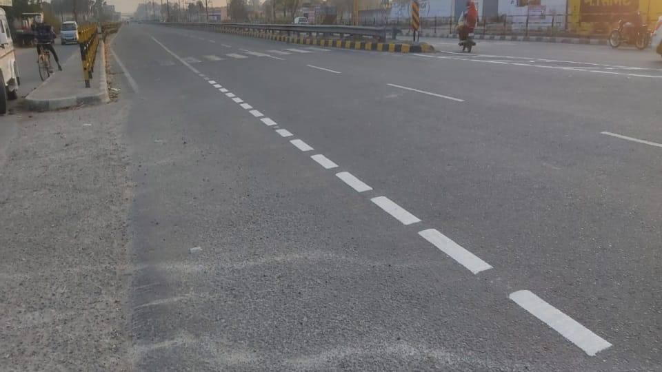 Roorkee: Where Rishabh Pant Car accident happened NHAI made strips with crystal plastic paint
