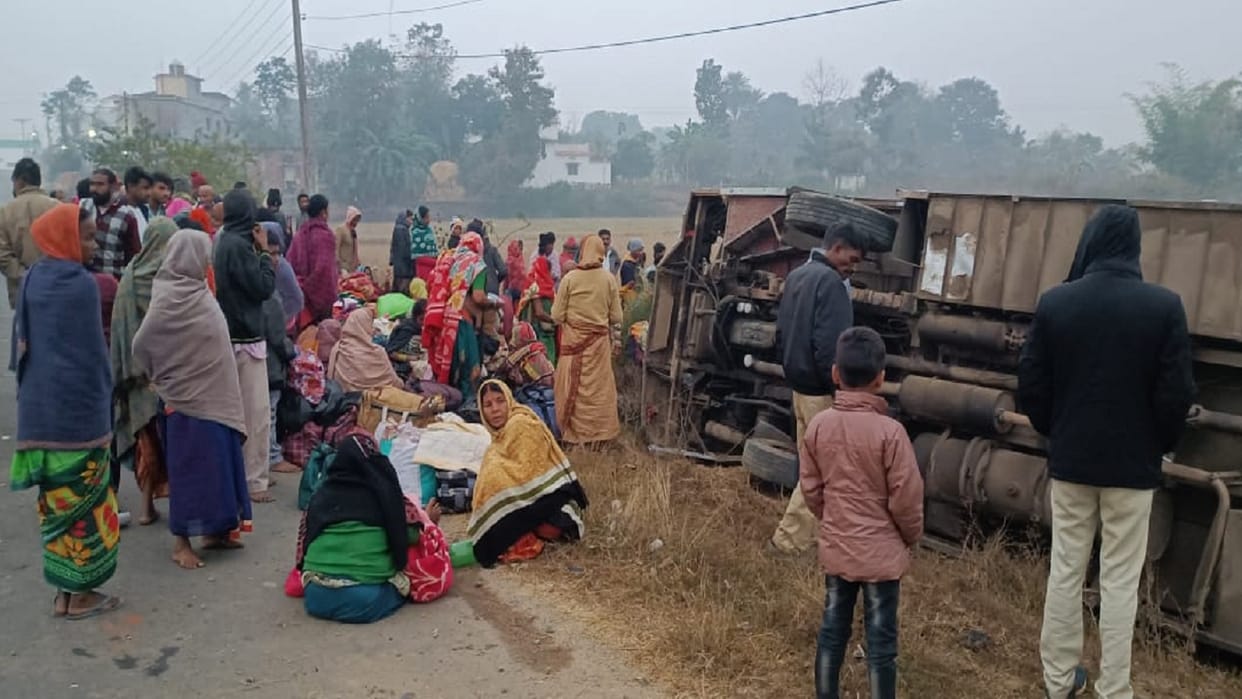 three injured after bus full of pilgrims overturned in chhattisgarh jashpur