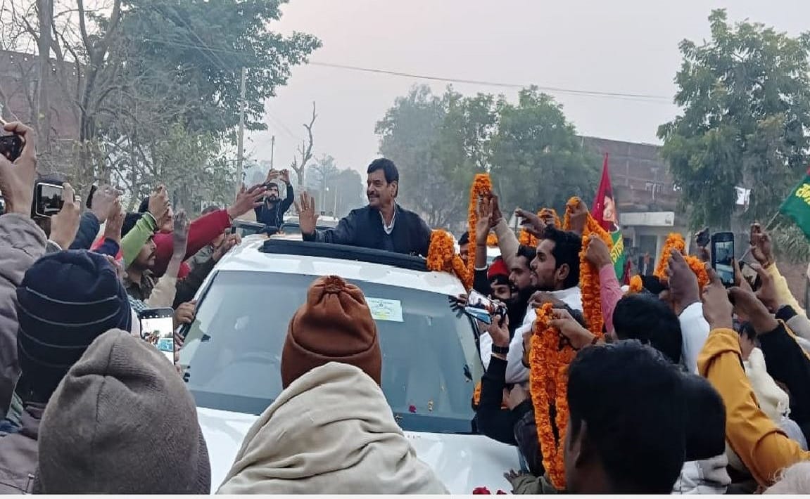 Now Samajwadi party will not tolerate Shivpal Yadav in ballia said  BJP Lanka will burn