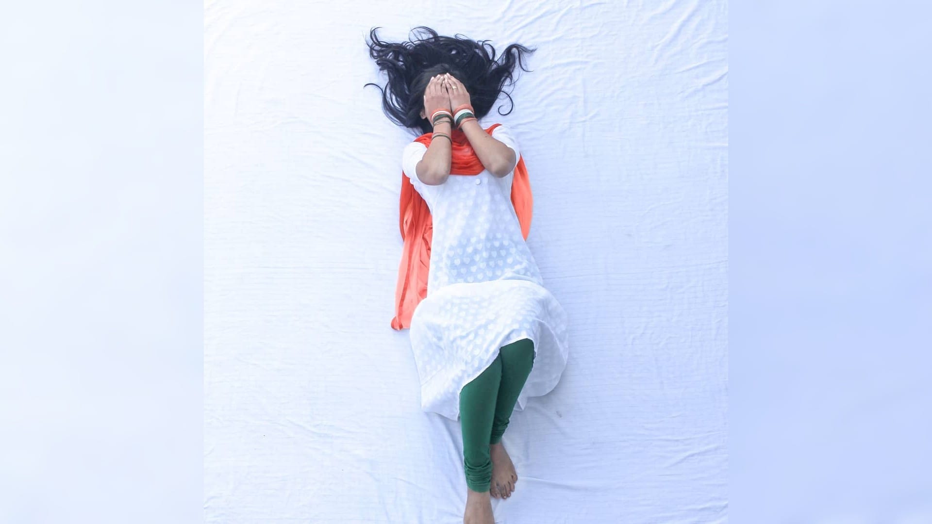 Republic Day Fashion Celebrate Republic Day in Style with Tricolor Fashion and Makeup News in Hindi