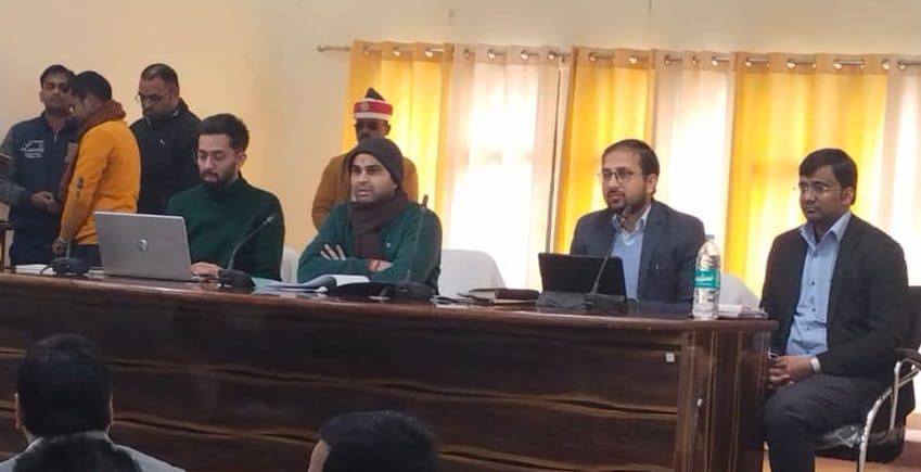 Make the schools of teachers' complexes efficient by June