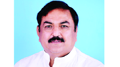 Hathras News: साजिश के तहत लगाए जा रहे कुश्ती संघ अध्यक्ष पर आरोप, पहलवानों को बनाया जा रहा मोहरा अंतरराष्ट्रीय पहलवान व पूर्व विधायक राजवीर सिंह