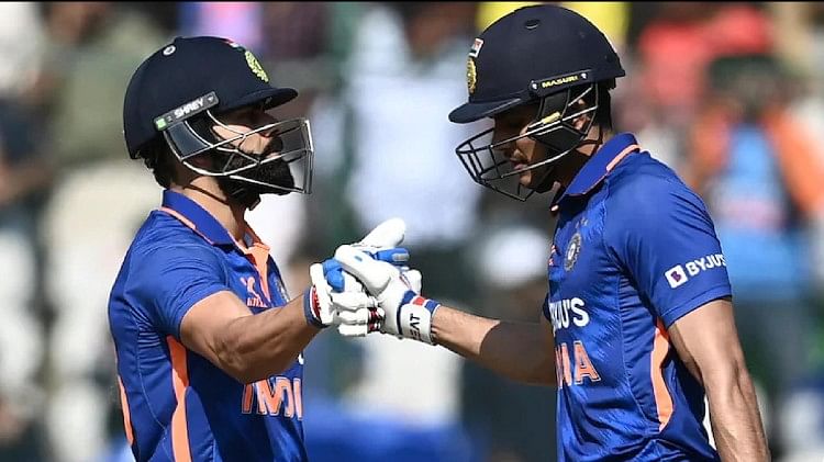 ICC ODI Ranking: गिल को एक स्थान का फायदा, कोहली नौवें नंबर पर; गेंदबाजों में सिराज-कुलदीप शीर्ष 10 में शामिल