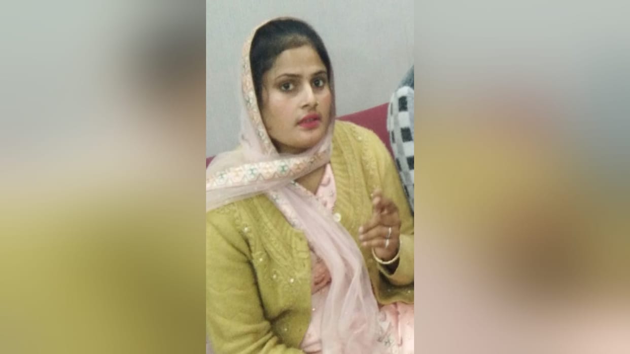 Famous singer Farmani Naaz and team were welcomed in Bijnor she told the secret of their success