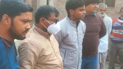color of the skin of all the people of a family is turning black in Shahjahanpur