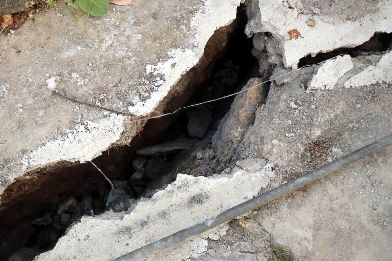 Joshimath Sinking Big cracks in buildings near demolish PWD guest house