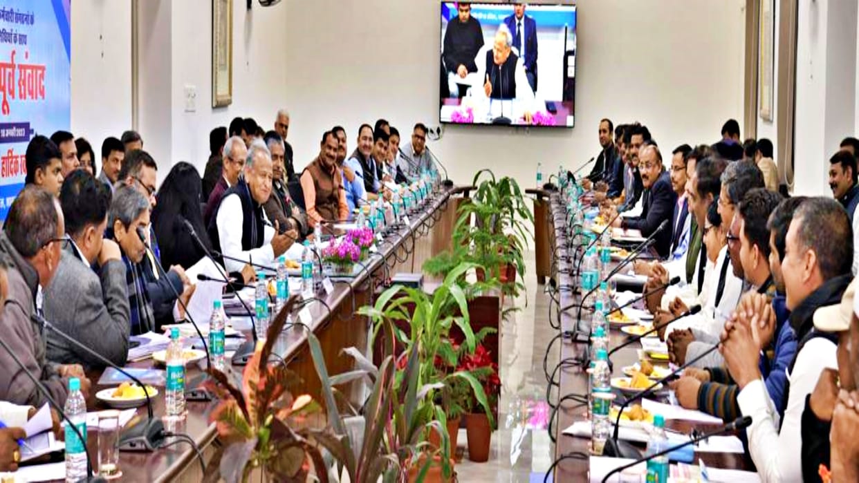 Gehlot said that the government is working in the interest of the employees