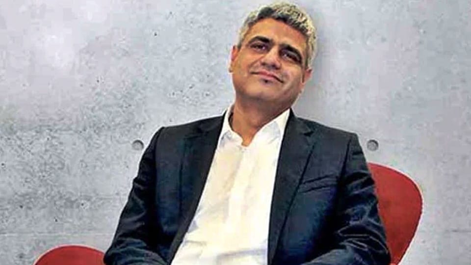 India-born marketing mogul Manish Tiwari conferred with Freedom of the City of London title