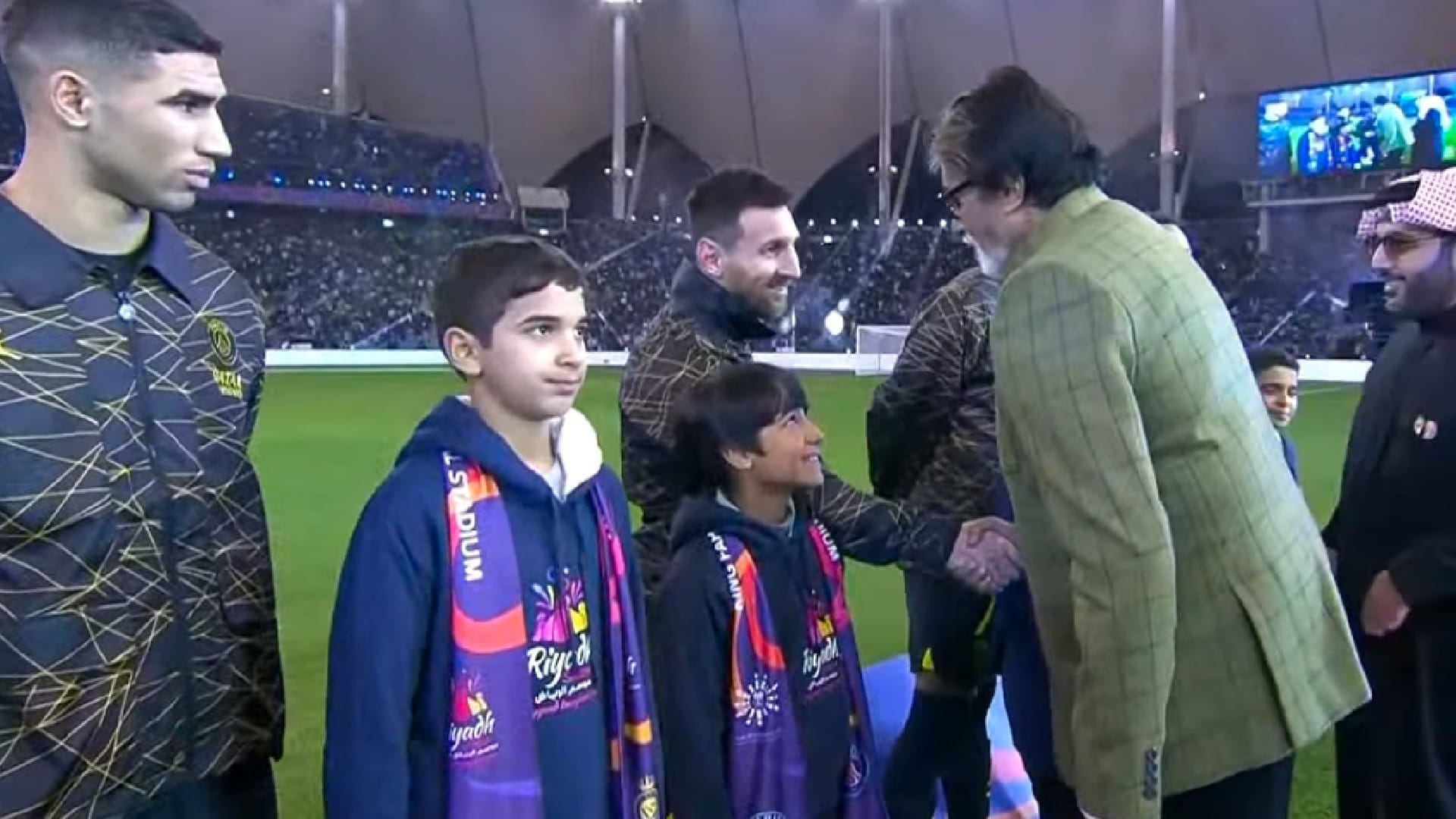 Amitabh Bachchan met Lionel Messi and Cristiano Ronaldo reached to watch the match of Riyadh XI and PSG match
