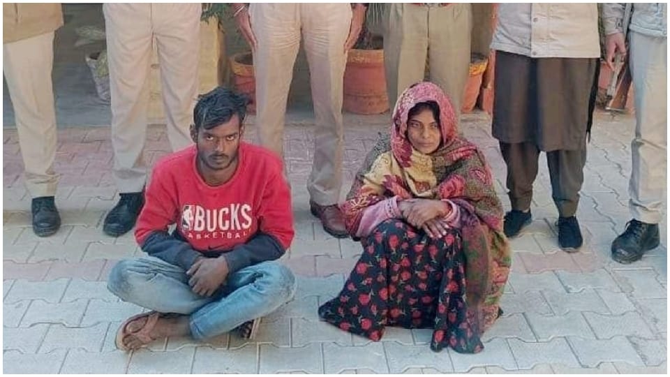 Mother murdered three year old daughter along with lover in Shri Ganganagar two arrested
