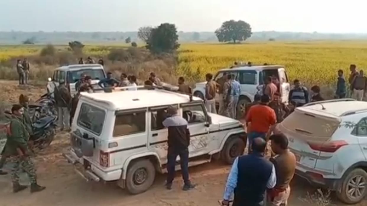 Bhind: Encounter between robbers and police after robbery of 14 lakhs, four arrested in short encounter