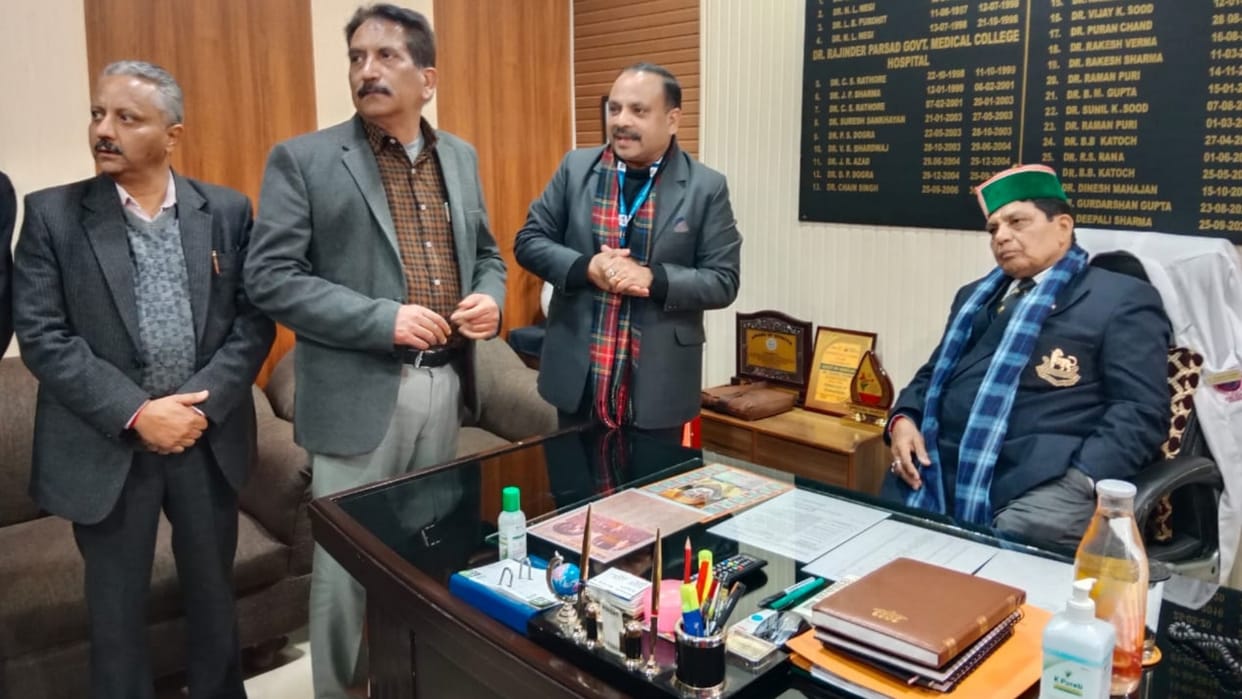 health minister col dhani ram shandil visited zonal hospital dharamshala