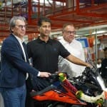 (L-R) Stefan Pierer, CEO – Pierer Mobility AG with Rajiv Bajaj, MD & CEO, Bajaj and Gerald Kiska
