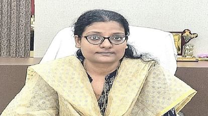 हाथरस डीएम अर्चना वर्मा