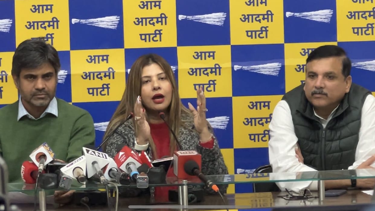 Delhi Actress Sambhavna Seth and Usha Kaul join AAP