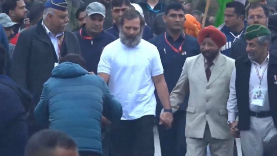 Bharat Jodo Yatra: Paramveer Chakra winner Bana Singh supports Rahul Gandhi
