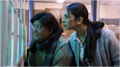 Chhatriwali Review in Hindi by Pankaj Shukla Rakul Preet Singh Sumeet Vyas Tejas Prabha Vijay Deoskar Zee5