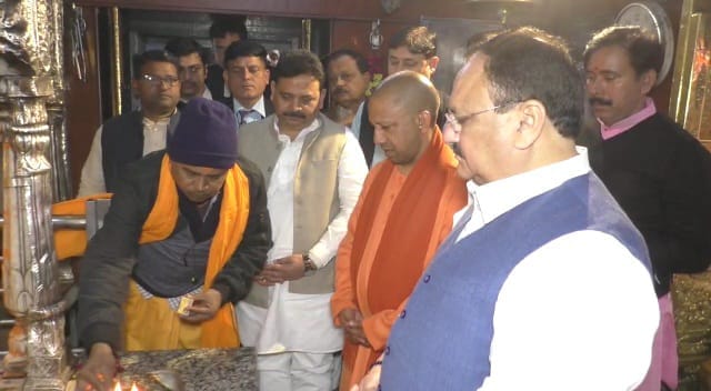 JP Nadda and CM Yogi show different style after seeing Kaal Bhairav, photo viral of drinking tea in Kulhad