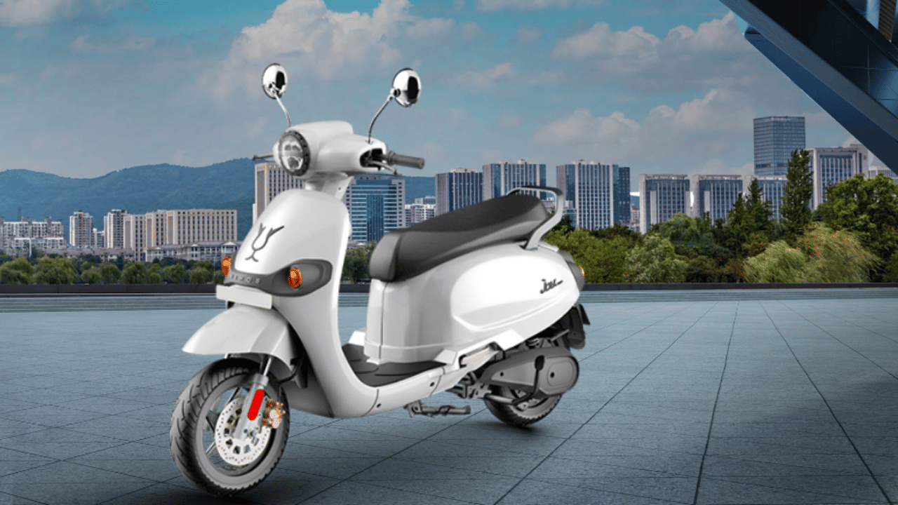Joy E-bike opens online booking for its New Electric Scooter MIHOS, know features range and price