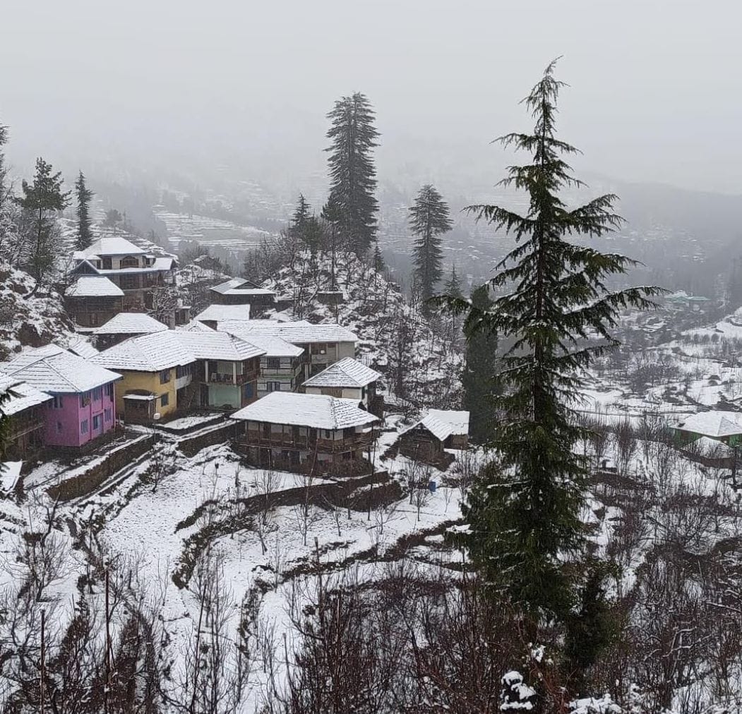 roads closed due to snowfall