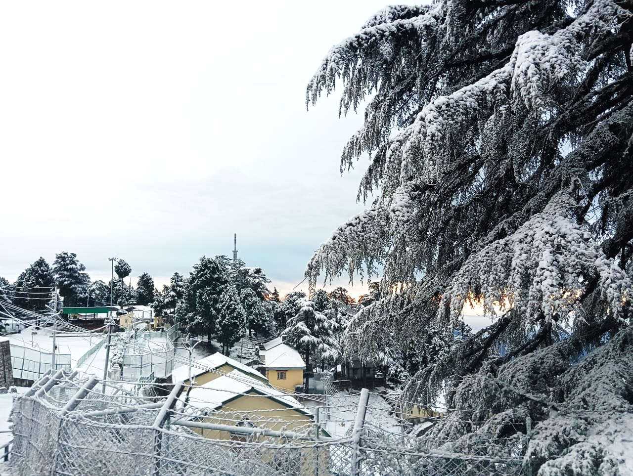 Uttarakhand Weather Clear today relief from mountains to plains snowfall in Mussoorie and Yamunotri