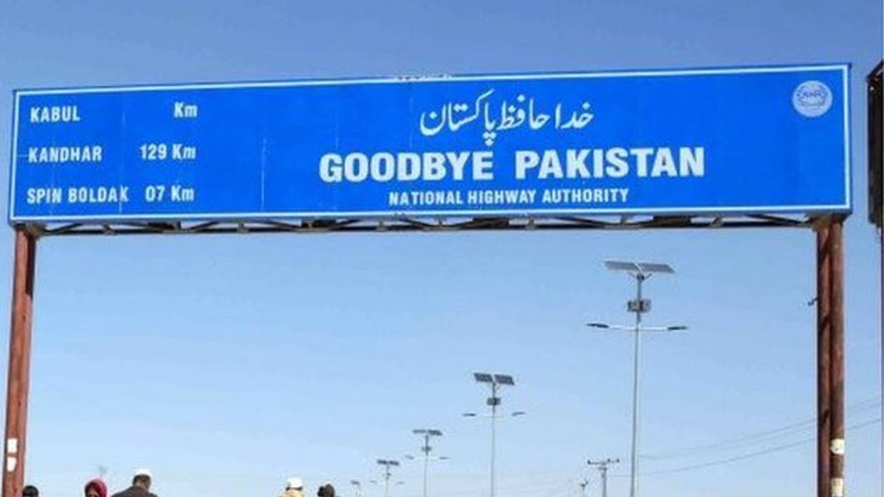 TTP militants attack security checkpoint at Pakistan Afghanistan Highway two policemen killed