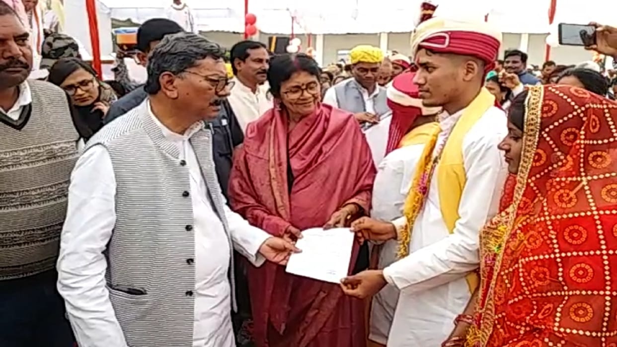 Pendra Joining hands Chhattisgarh Congress will take out Pad Yatra