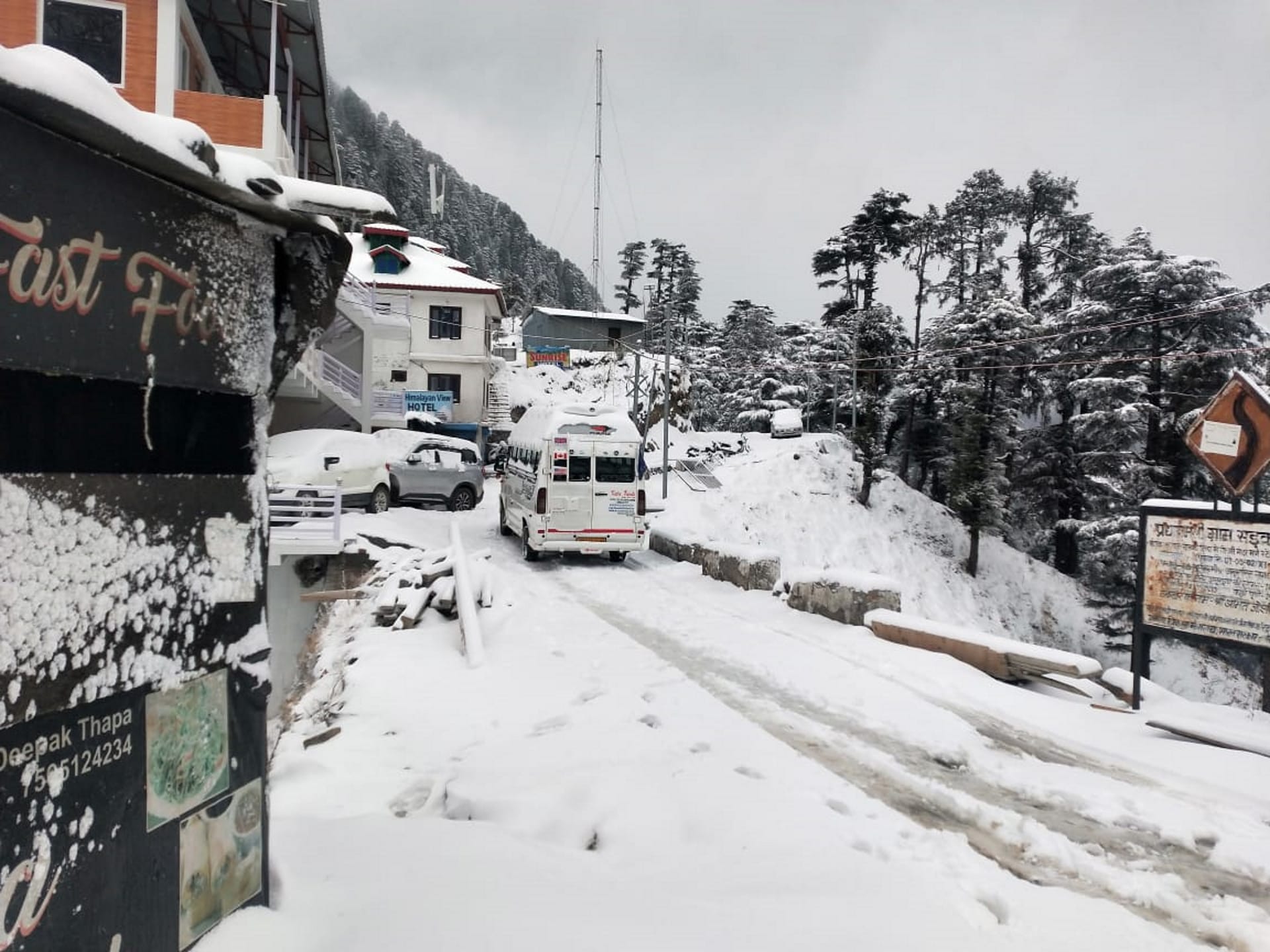 Uttarakhand White curfew: 47 villages of Chamoli covered with snow, Gangotri Yamunotri highway closed