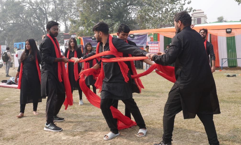 IITians dance live performance of Darshan Raval colorful start of Kashi Yatra in IIT BHU