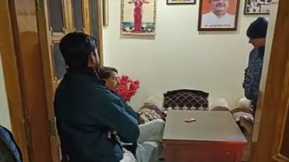 The inspector challenged the former district panchayat president, said - will shoot him when he comes out