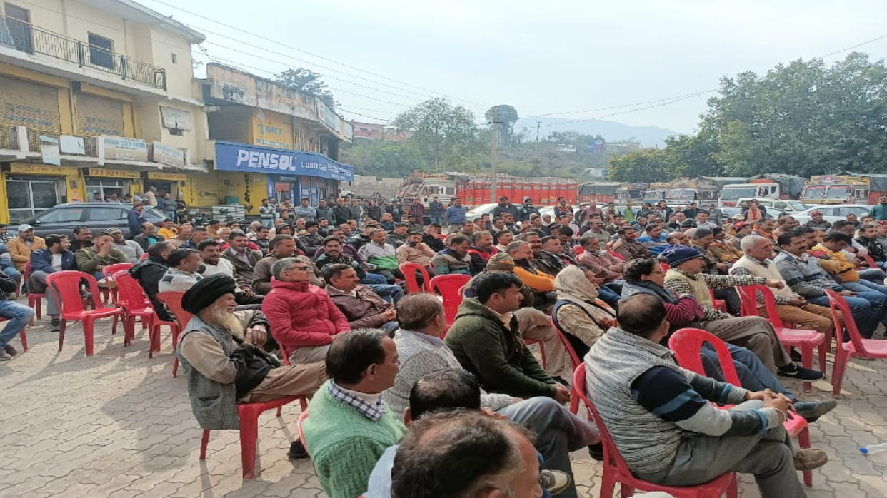 Cement Plant Dispute himachal, Cement Plant Dispute update, truck owners operators, truck owners protest hp, c