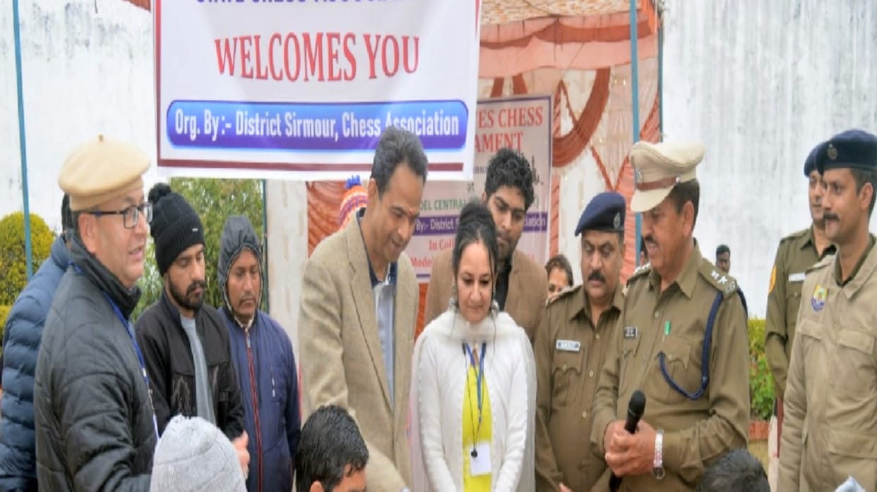 Chess competition started among prisoners in Adarsh Central Jail Nahan