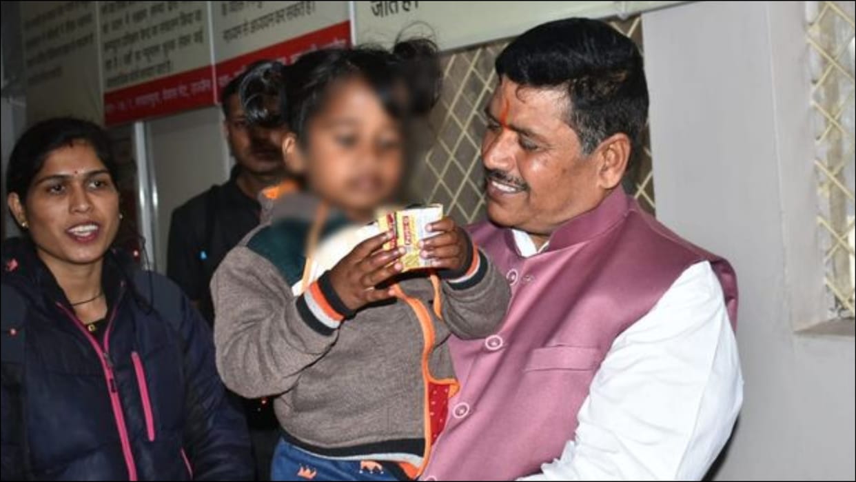 mp news five year old disabled girl Abandoned by Parents in ujjain